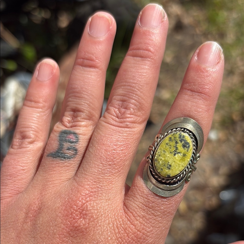 Silver And Yellow Stone Ring - image 1